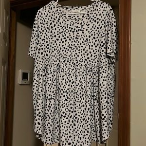 Cream and sugar black and white top